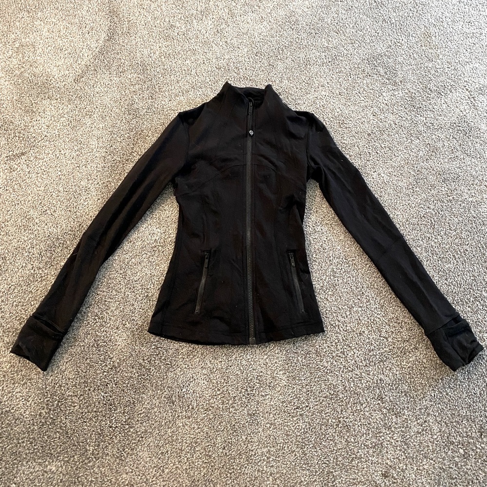 Lululemon black zip up jacket